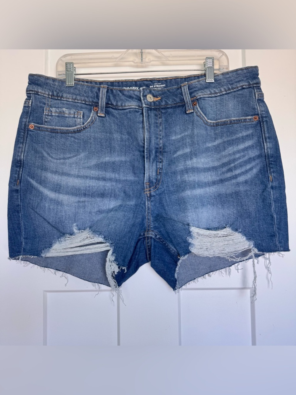 Old Navy Curvy High-Waisted OG Jean Shorts -- 3-inch inseam- Size 14